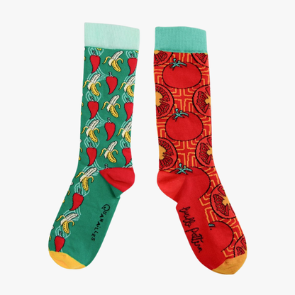 Lucille Pattern | Paire de chaussettes dépareillées Banane - Piment & Tomates